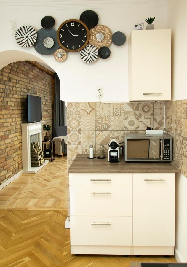 Season One Apartman Szeged Exterior foto